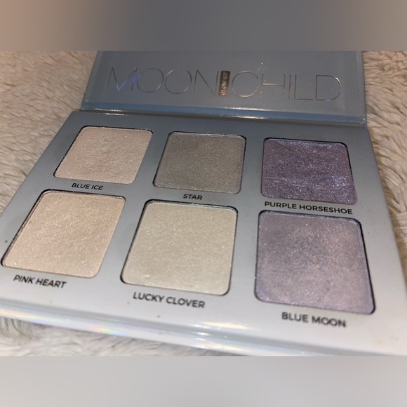 Anastasia moonchild highlighter - Picture 4 of 5